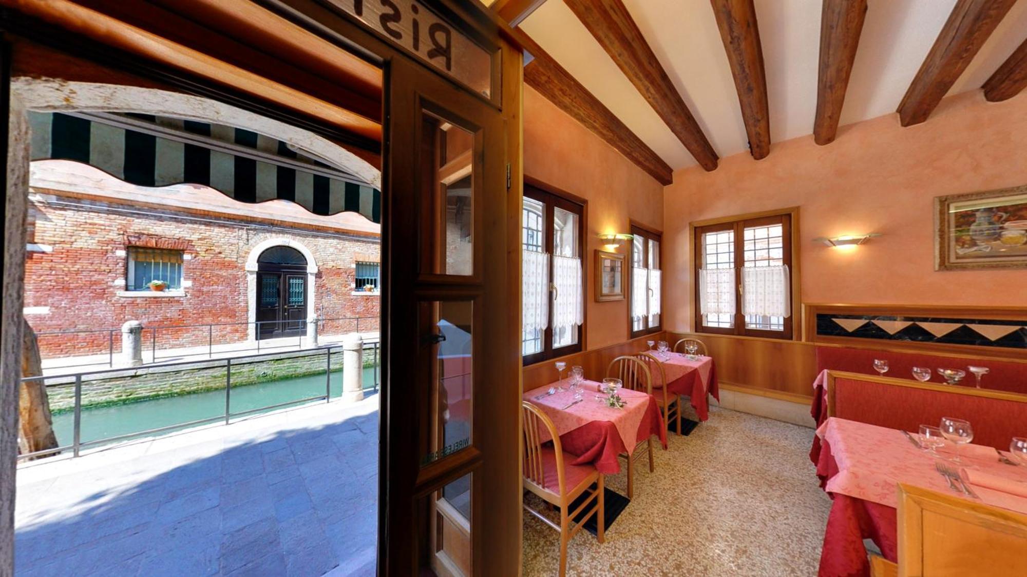 Ca' Messner 5 Leoni Hotel Венеция Екстериор снимка